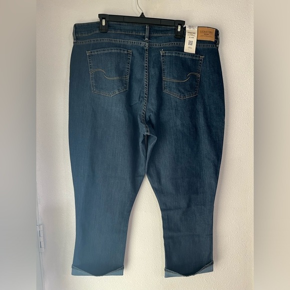 Signature Levi Strauss mid rice caprice NWT size 20 W 35 blue - Picture 2 of 4